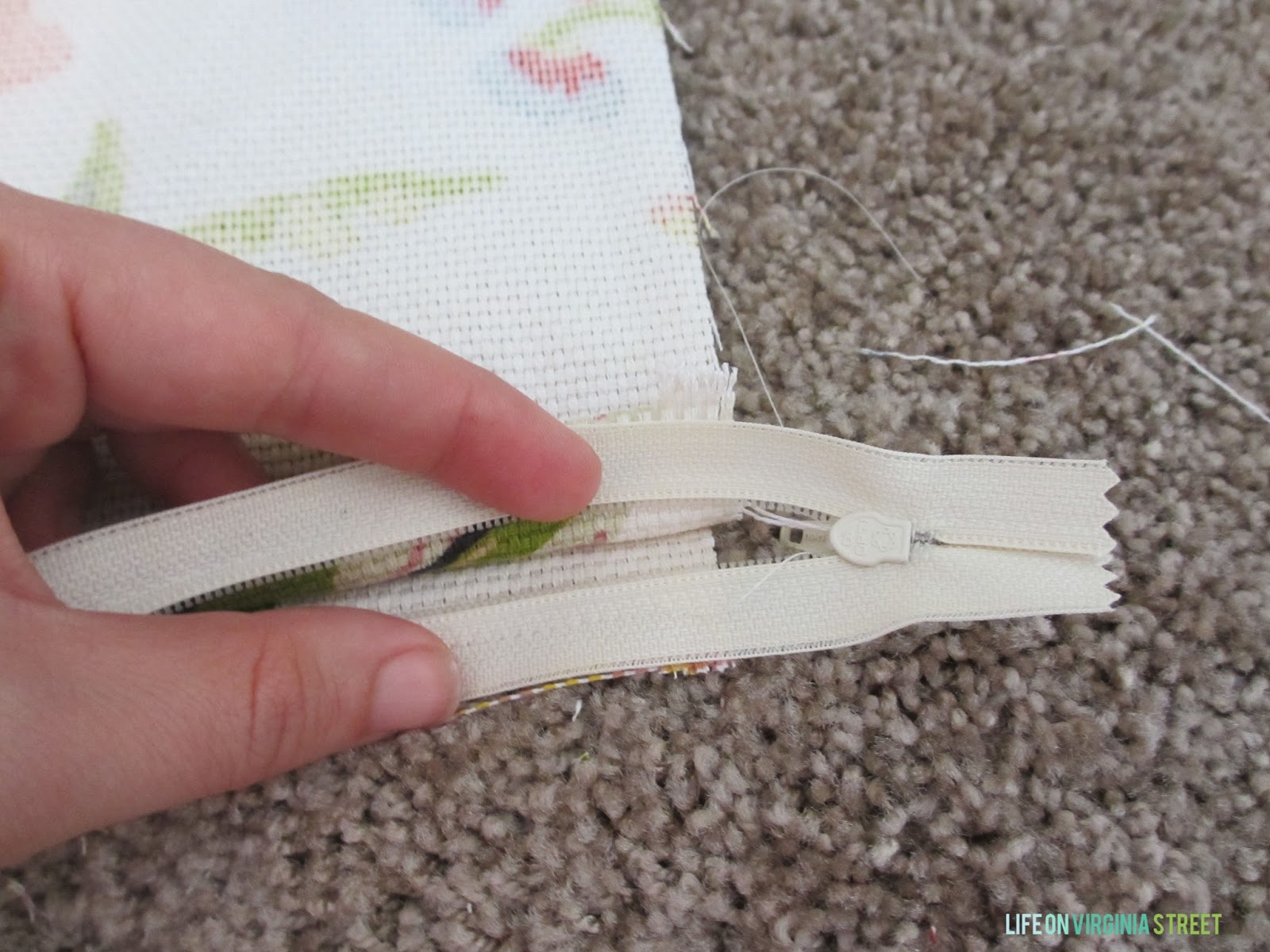 Tutorial Throw Pillow with a Zipper Life On Virginia Street Bloglovin’